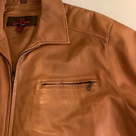 Danier leather jacket - Picture 3 of 12